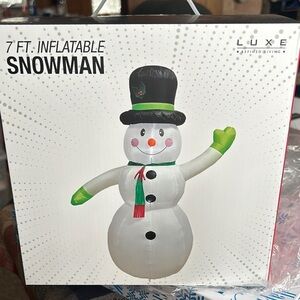 Luxe 7 Foot Inflatable Snowman LED Light Up Outdoor/Indoor  Christmas Winter